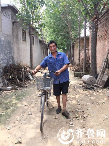 莘县贫困女孩圆梦上大学 与残疾父亲相依为命