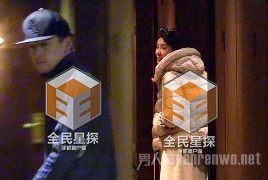 胡歌疑承认林晓女友身份 霍胡还能愉快地玩C