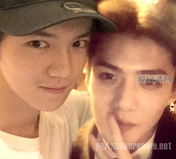 吴世勋鹿晗竟然是一对同性恋 吴世勋鹿晗亲密