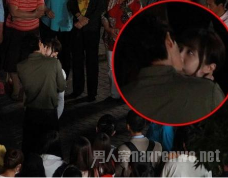 李易峰女友李菲儿床上热辣写真外泄 李易峰和