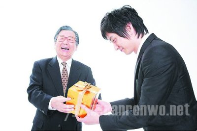 过年送礼一般送什么给领导? 礼尚往来更需斟酌