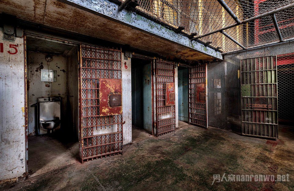 世界上最恐怖的监狱 十大臭名昭著的变态监狱