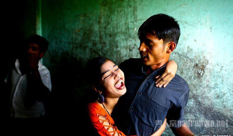 孟加拉国雏妓的真实生活 服用药物发育三四岁