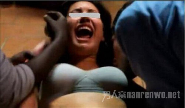 渣男!为了钱 把妻送人抵赌债  幸得路人解救免遭