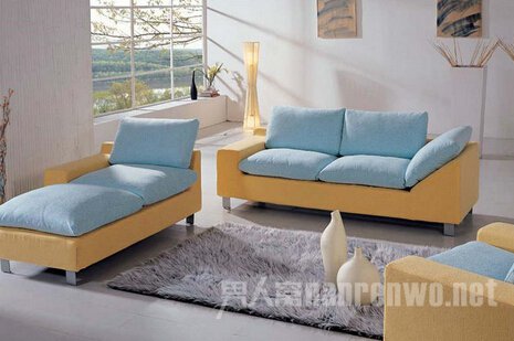 前花7020元买沙发今提货 被索要3万保管费 - 高