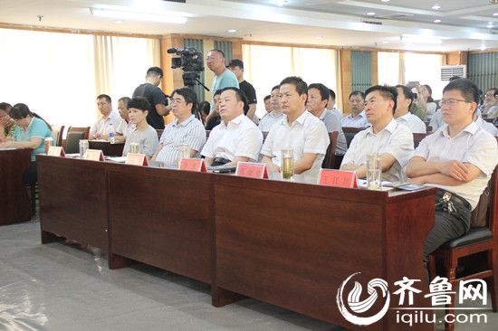 东昌府区举行两学一做学习教育党员宣讲报告