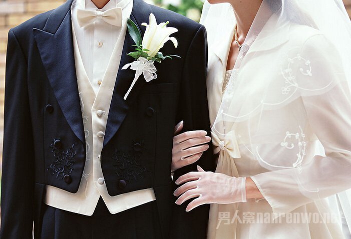 一次偶然的失控或者是某位男人的強勢進入讓她們難於回頭 一次偶然的失控或者是某位男人的強勢進入讓她們難於回頭